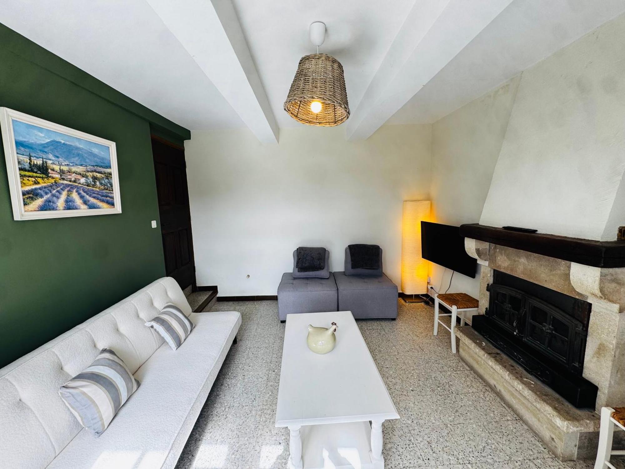 Gite La Bastide De La Loge Au Pied Du Mont Ventoux Со-де-Воклюз Номер фото